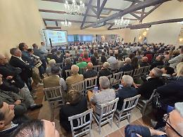 Elezioni, sala gremita per la presentazione della lista Giovannoli Sindaco