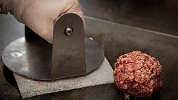 Imprenditori under 35 portano lo smash burger nel capoluogo