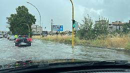 Bomba d'acqua sulla provincia di Latina: strade in tilt e piani interrati allagati