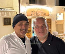 Il Ct Luciano Spalletti si gode un po' di relax a Sperlonga