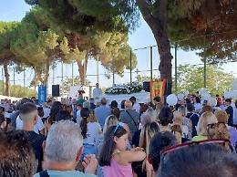 Cori, una folla commossa per l'ultimo saluto a Christian e Alice