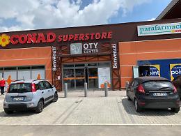 Ladri di bollicine, rubano champagne al supermercato