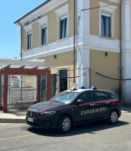 Doppio tentato furto al bar della stazione, quattro tunisini denunciati