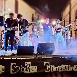 "La Sporca Cinquina" compie 10 anni: festa grande per la band