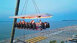 Le emozioni ad alta quota di Dinner in the sky fanno tappa a Formia