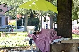 Troppi oneri per i cittadini, salta la cura della piazza