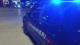 Giovane picchiato per aver difeso due ragazze, rintracciato l'aggressore