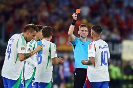 Un rosso di troppo, l'Italia da 2-0 a 2-2 contro il Belgio