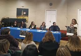 Accoltellato ai pub, la mamma di Matteo: "La cosa che mi addolora di più è l'omertà tra gli amici di mio figlio"