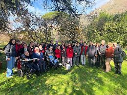 A Ninfa è arrivata “Agorà”, la figlia del leccio del convento San Francesco 