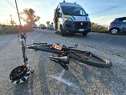 Travolto in bici da un'auto, cislista finisce in ospedale