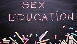 Legge di Bilancio 2024: Approvato un Fondo da 500.000 euro per l'Educazione Sessuale nelle Scuole

