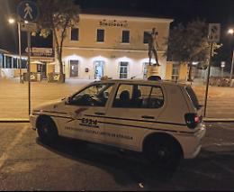 Genitori ai domiciliari, i figli ricevono i regali di Babbo Natale grazie agli “angeli” di Es24