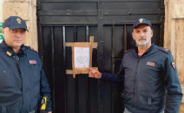 Rissa tra dieci ragazzi, chiuso un noto locale del centro
