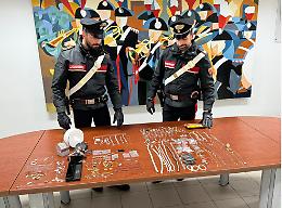 Dipendente "infedele" in gioielleria, ammette il furto e chiede scusa