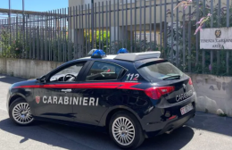 Furgoni incendiati in un'azienda, arrestato un 56enne
