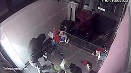 Intrusioni notturne, ladri in azione  in due locali