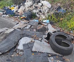 Cumuli di rifiuti e discariche abusive sui Monti Lepini