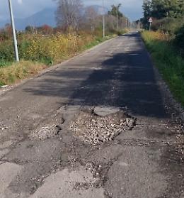 Borgo Hermada, strade colabrodo, l'ira dei residenti