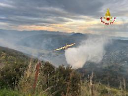Incendio sui Monti Lepini, necessario l'intervento del Canadair