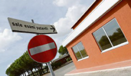 Zero controlli e accordi per superare l'esame, così si prendeva la patente
