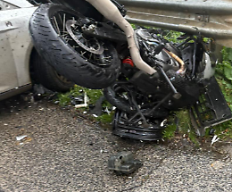 Centauro nel burrone dopo l'incidente: salvato il 39enne