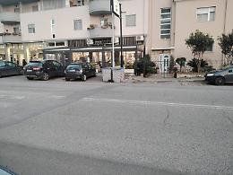 La terra trema da anni in un tratto di via della Stazione: i cittadini sollecitano interventi