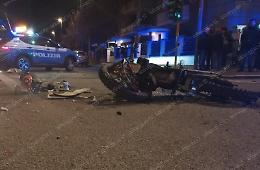 Incidente in centro, ferito un 15enne in sella ad uno scooter

