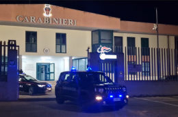 Furto in abitazione e tentata estorsione, arrestata una donna 