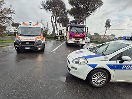 Scontro tra camion e auto, traffico in tilt sull'Appia