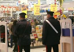 Sorpresa a rubare al supermercato, arrestata 