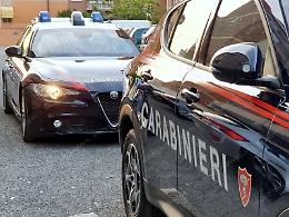 Due rapine a segno in rapida sequenza, caccia ai banditi armati di taglierino