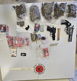 Presi con hascisc e marijuana, in arresto due 23enni
