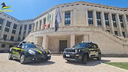 Finte sponsorizzazioni e riciclaggio, 3 arresti e sequestro da 1,3 milioni di euro