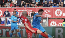 Il Napoli fatica a Monza, ma una rete di McTominay decide il confronto