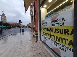 I commercianti: «Per rilanciare il centro della città servono strategie per il commercio»