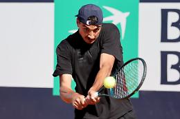 Subito fuori Lorenzo Sonego e la Errani, la Cocciaretto vince al terzo set