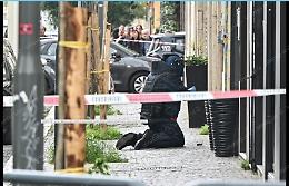 Bomba in corso Matteotti, si scava alla ricerca del movente