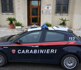 Si finge un impiegato dell’ufficio antifrode e truffa una donna, denunciato 41enne