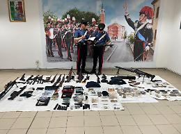Arsenale da guerra in casa, arrestato un cittadino spagnolo ad Aprilia