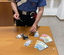 Latina, 64 dosi di cocaina addosso: 20enne arrestato dai Carabinieri