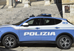 Terracina, viola ripetutamente le prescrizioni dei domiciliari: arrestata
