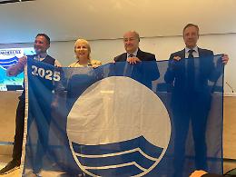 Bandiera Blu, questa mattina la consegna del vessillo al Comune di Latina