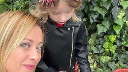 Il post della vergogna contro la figlia di Giorgia Meloni