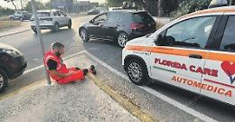 Ostacola l'ambulanza e picchia il medico del 118, foglio di via e divieto di ritorno a Terracina
