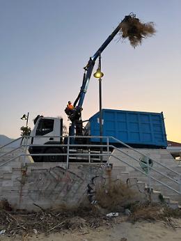 Formia si prepara all’estate: FRZ ripulisce le spiagge per una stagione da Bandiera Blu