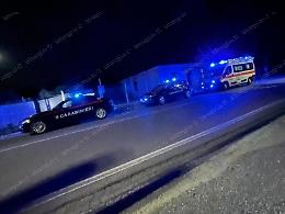 Minacciò il suicidio con un fucile in giardino, poi puntò l’arma contro i Carabinieri

