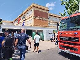 Principio di incendio al Liceo Grassi durante gli esami, scuola evacuata
