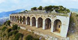 Tempio di Giove, "addetti cacciati"