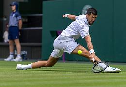Djokovic va come un treno: batte Evans e vola al terzo turno